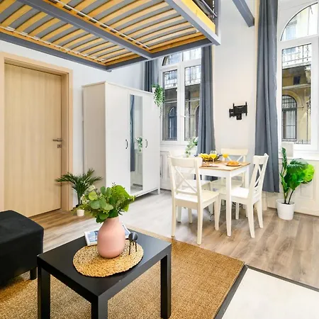 דירה Avenue Loft J52